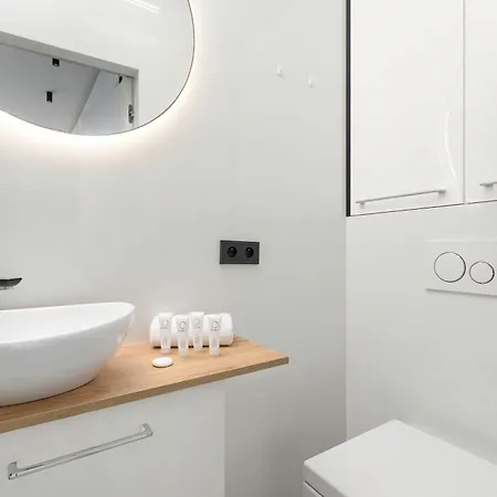 Przytulne Blisko Bloni Krakowskich By Renters Апартаменты